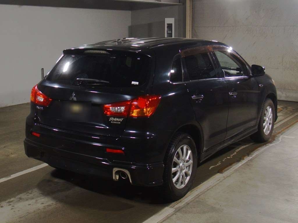 MITSUBISHI RVR
