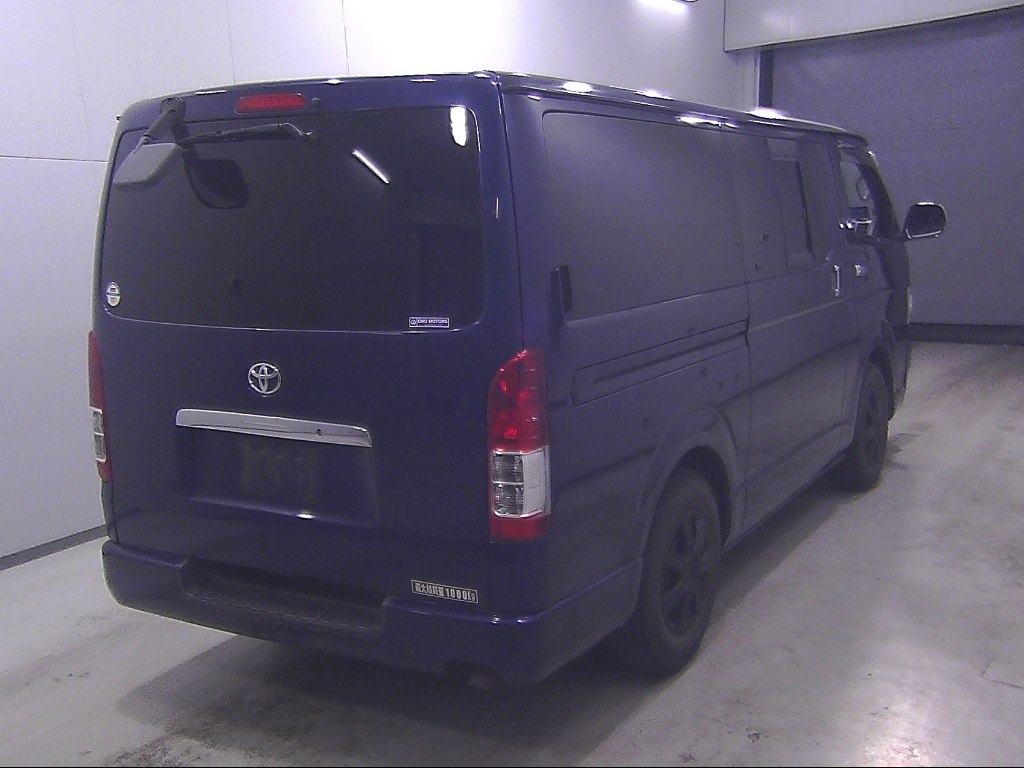 TOYOTA REGIUS ACE