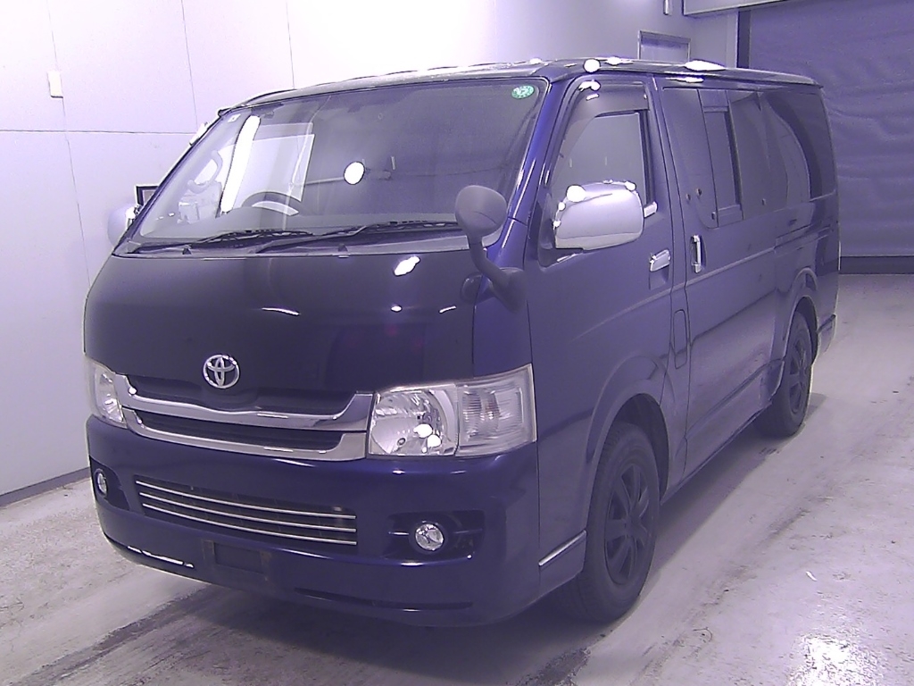 TOYOTA REGIUS ACE