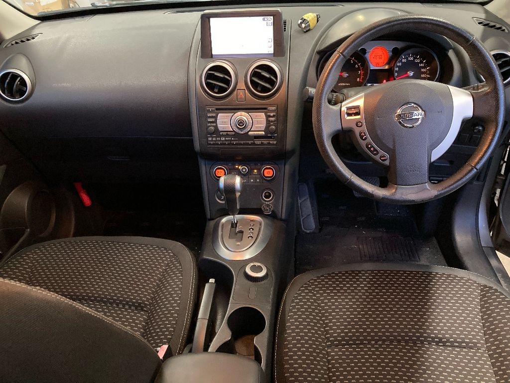 NISSAN DUALIS