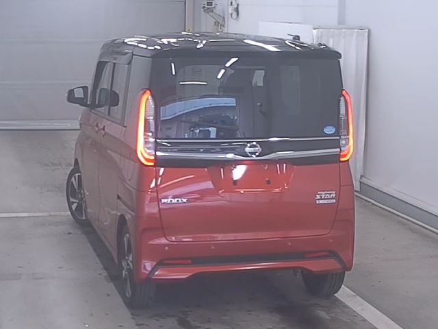 NISSAN ROOX