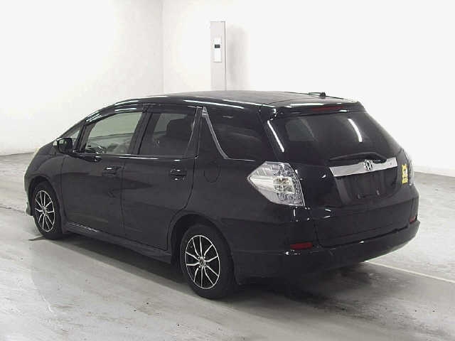 HONDA FIT SHUTTLE