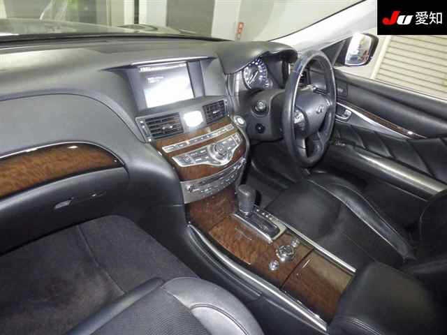 NISSAN FUGA