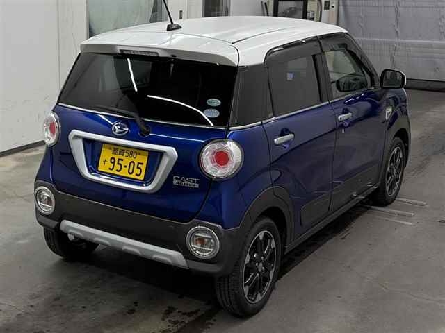 DAIHATSU CAST