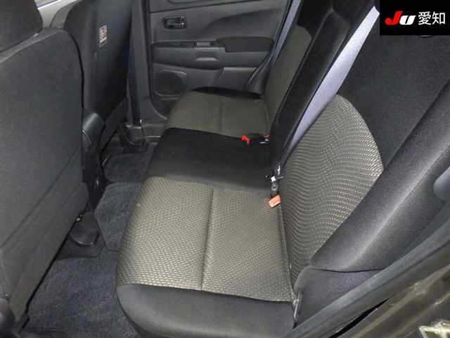 MITSUBISHI RVR