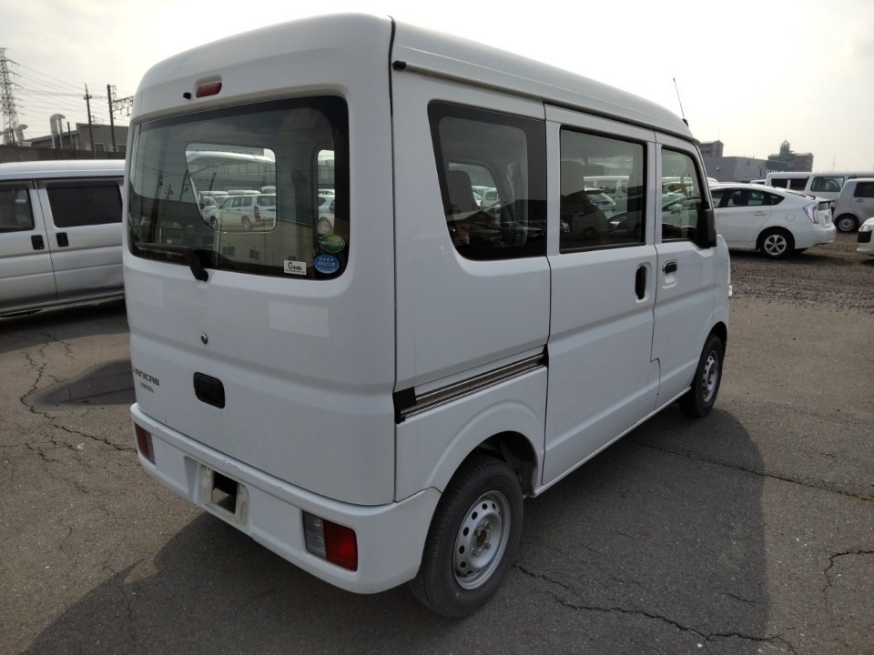 MITSUBISHI MINICAB