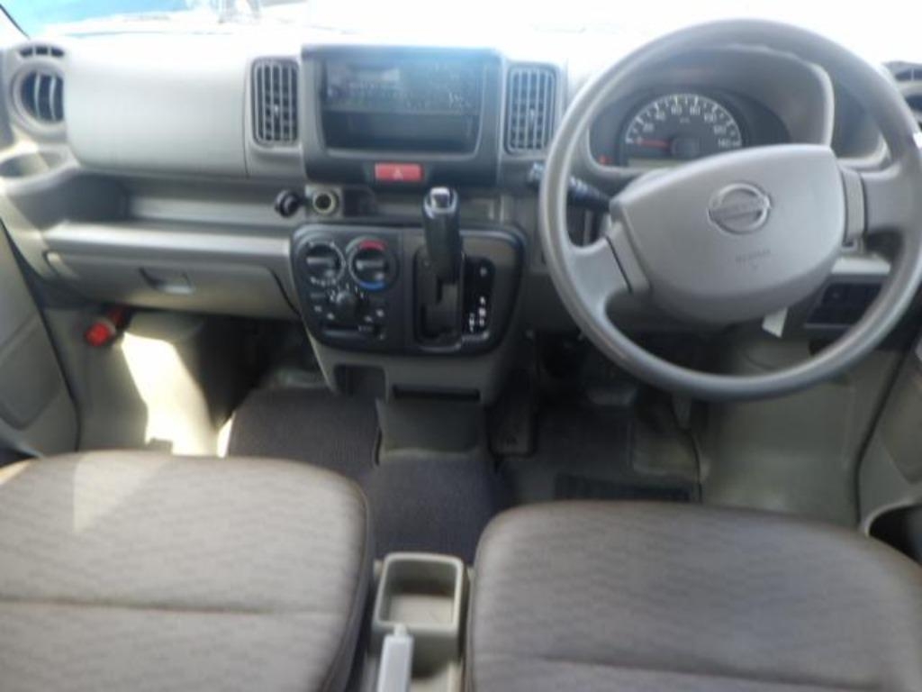NISSAN NV100 CLIPPER