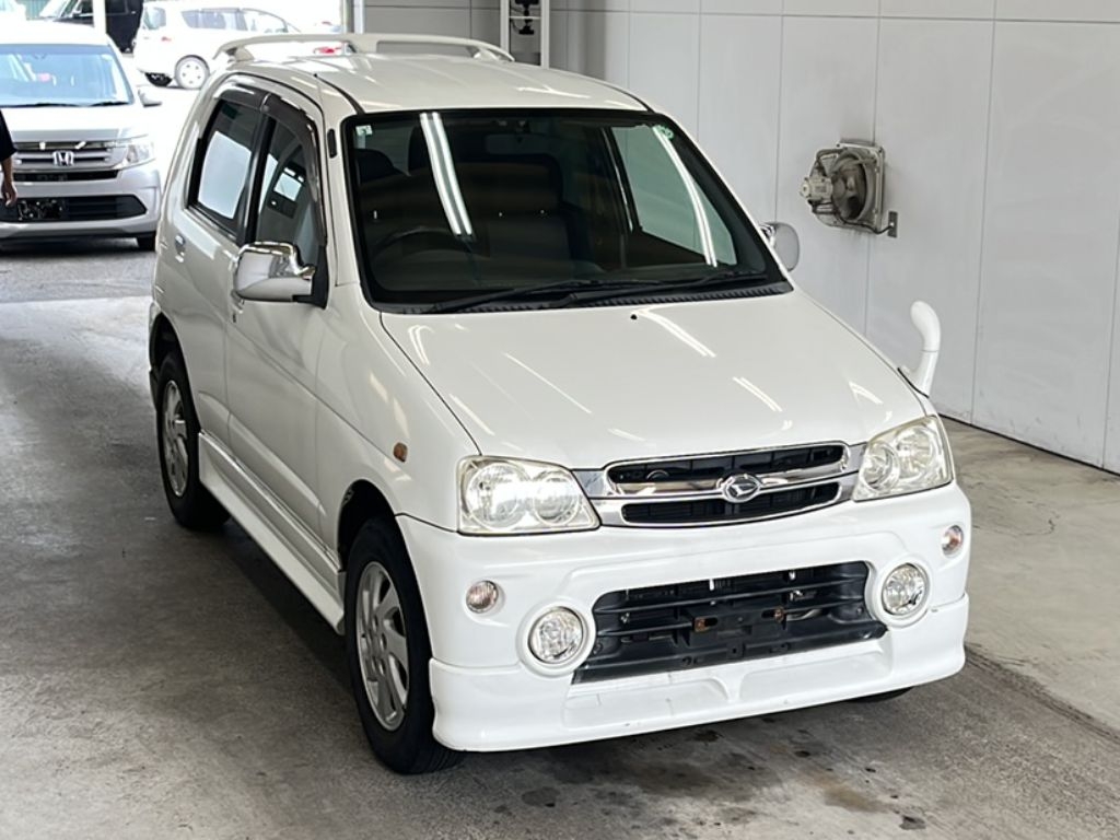 DAIHATSU TERIOS KID