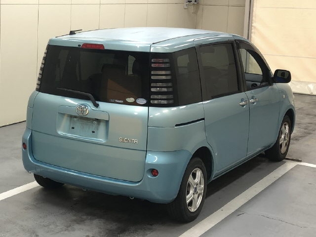 TOYOTA SIENTA