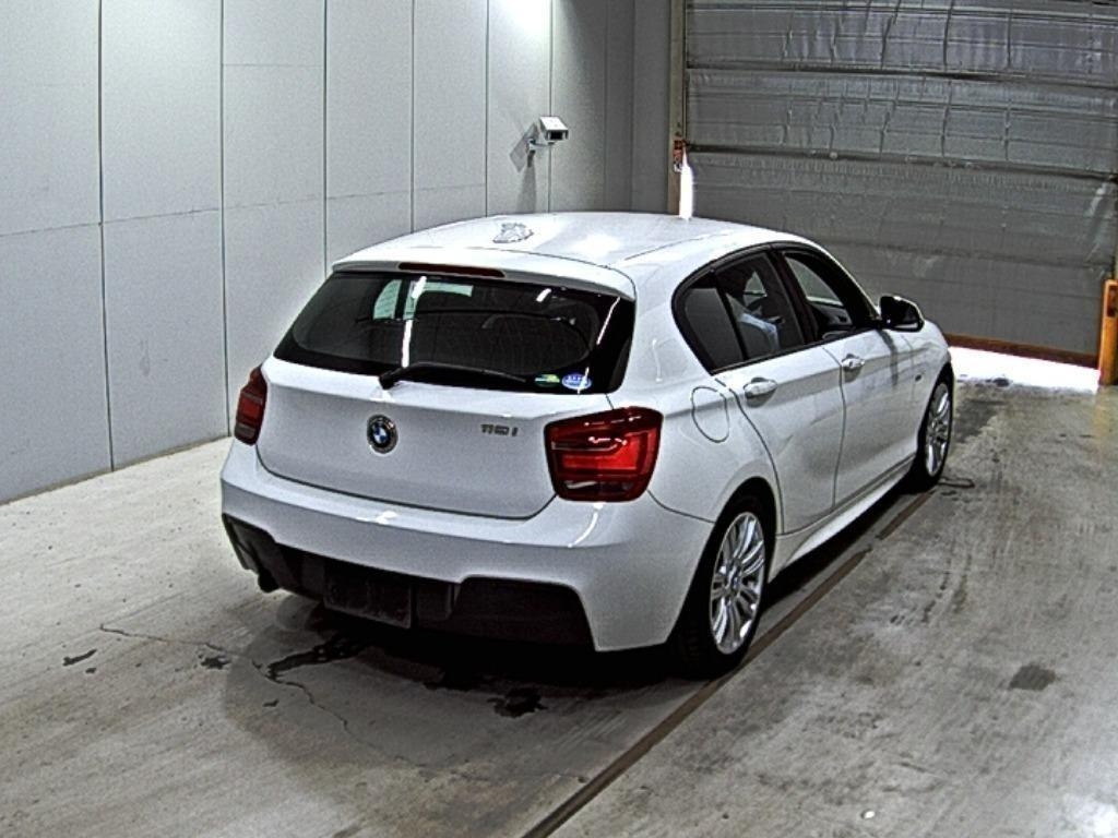 BMW 1-SERIES