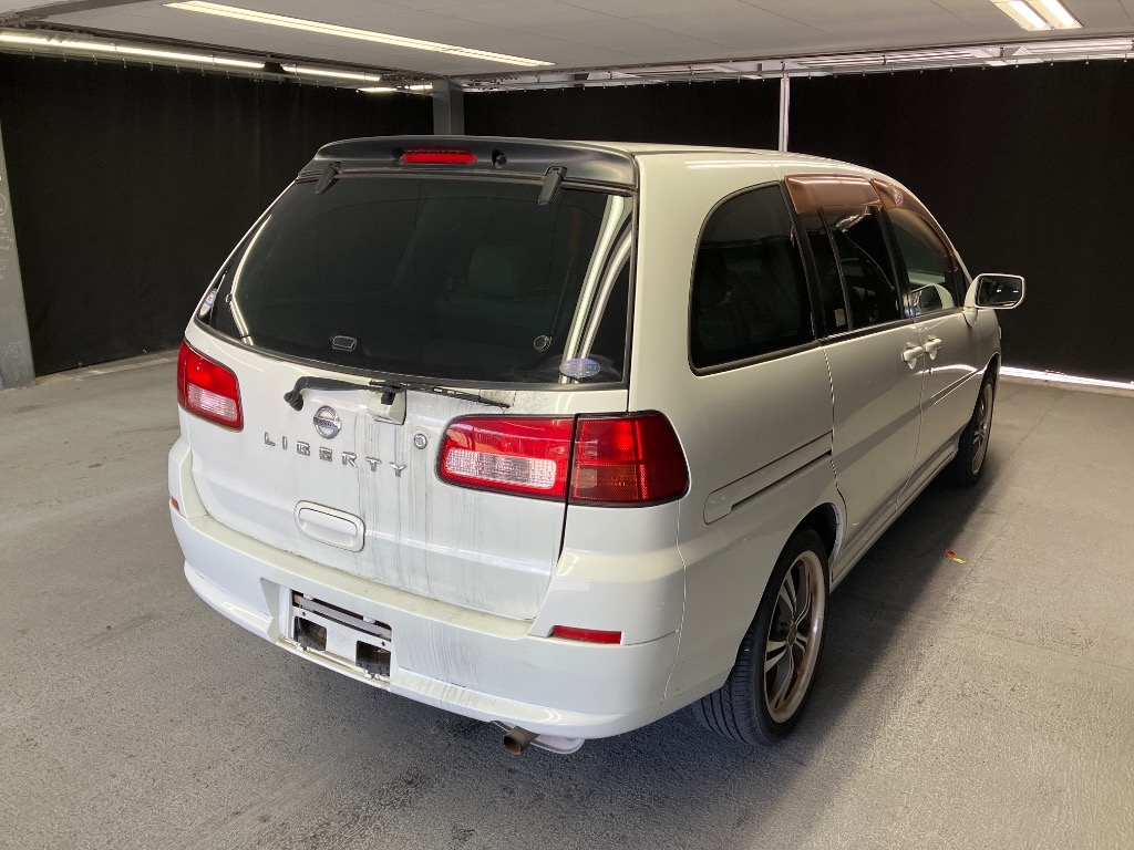 NISSAN LIBERTY