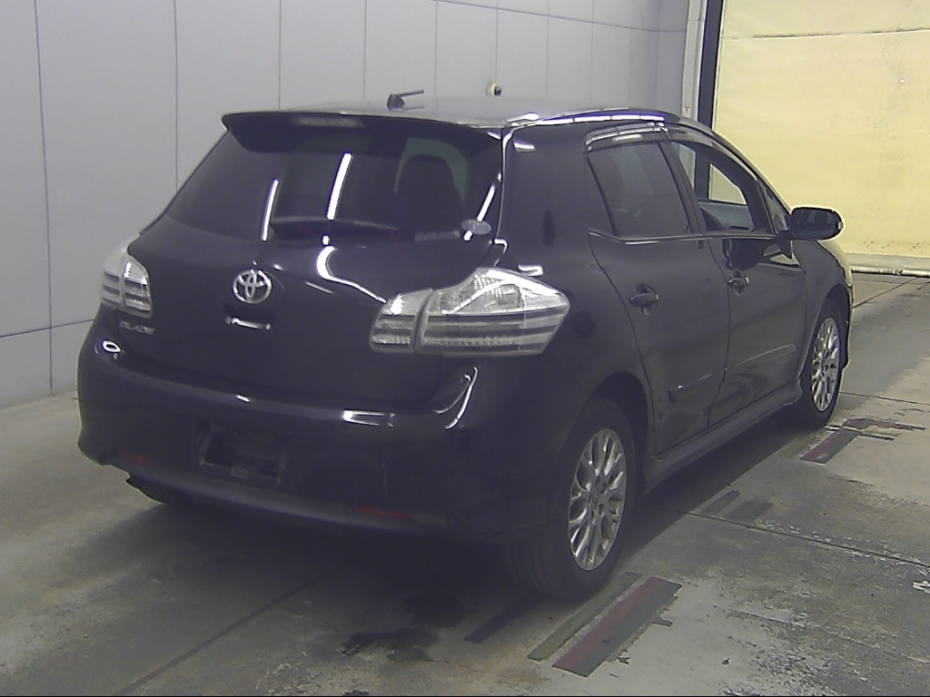 TOYOTA BLADE