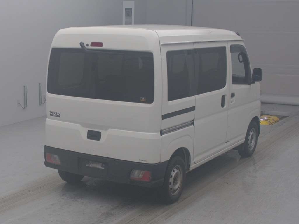 TOYOTA PIXIS VAN