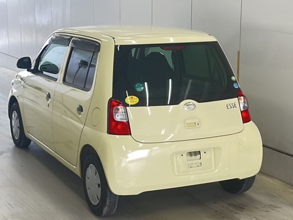 DAIHATSU ESSE