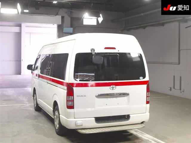 TOYOTA REGIUS ACE