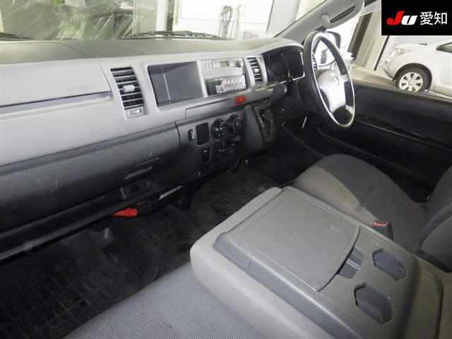 TOYOTA REGIUS ACE