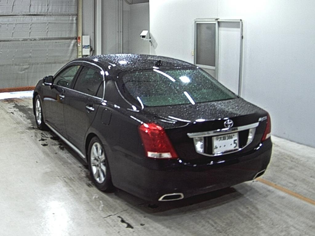 TOYOTA CROWN MAJESTA