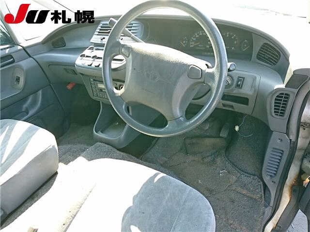 TOYOTA ESTIMA EMINA