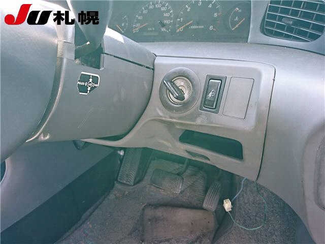 TOYOTA ESTIMA EMINA