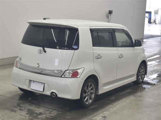 TOYOTA BB