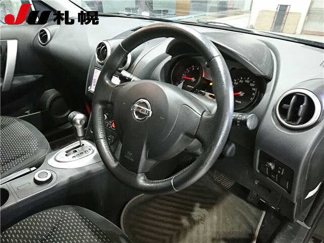 NISSAN DUALIS