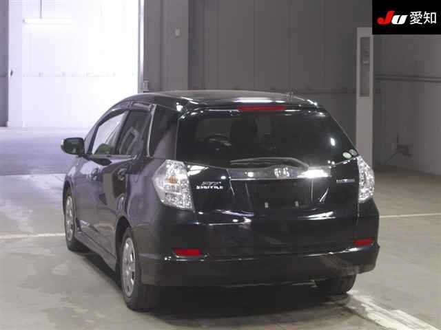 HONDA FIT SHUTTLE