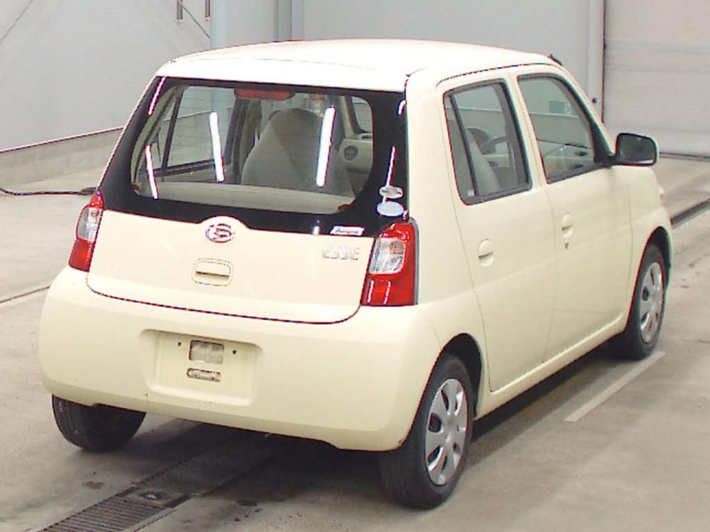 DAIHATSU ESSE