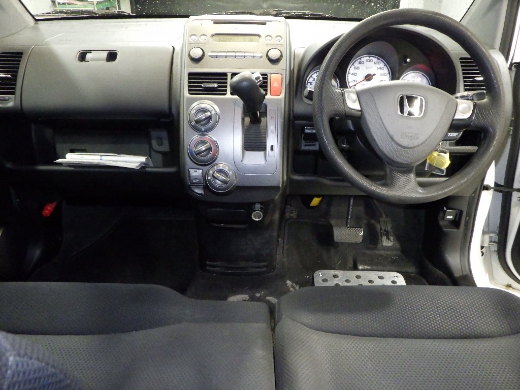 HONDA MOBILIO SPIKE