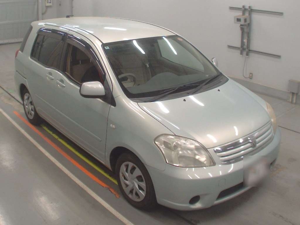 TOYOTA RAUM