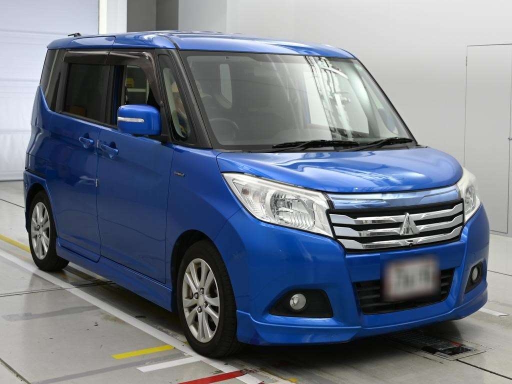MITSUBISHI DELICA D:2