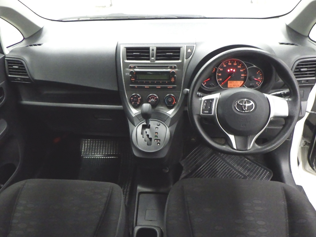 TOYOTA RACTIS