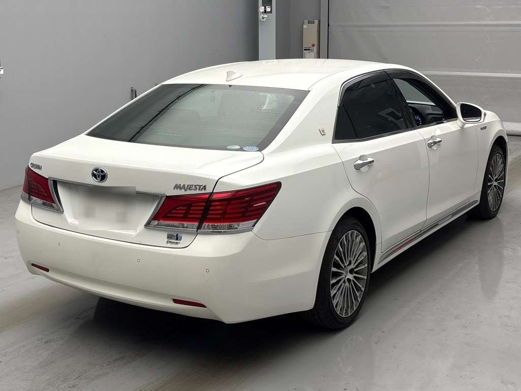TOYOTA CROWN MAJESTA