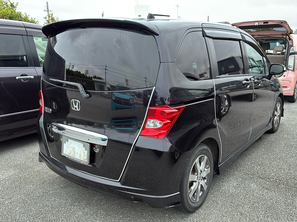 HONDA FREED