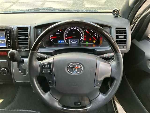 TOYOTA REGIUS ACE