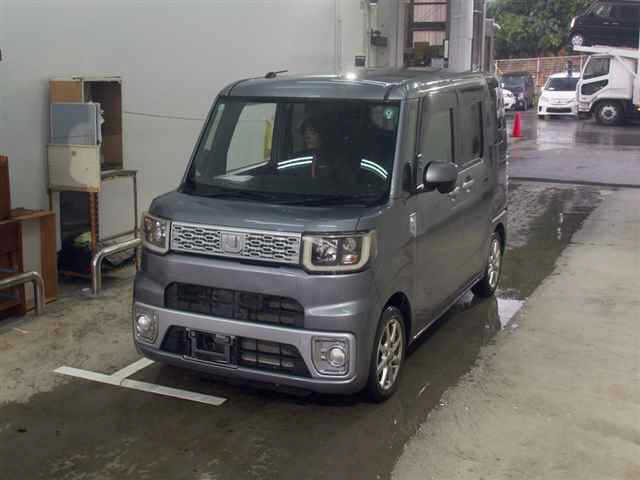 DAIHATSU WAKE
