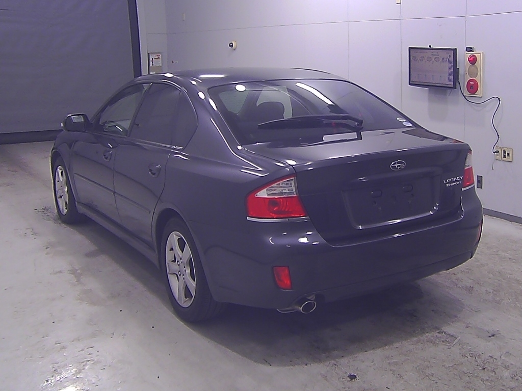 SUBARU LEGACY B4