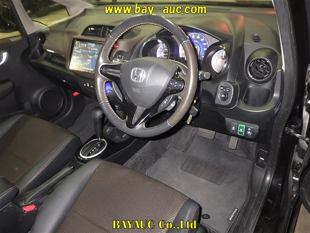 HONDA FIT SHUTTLE