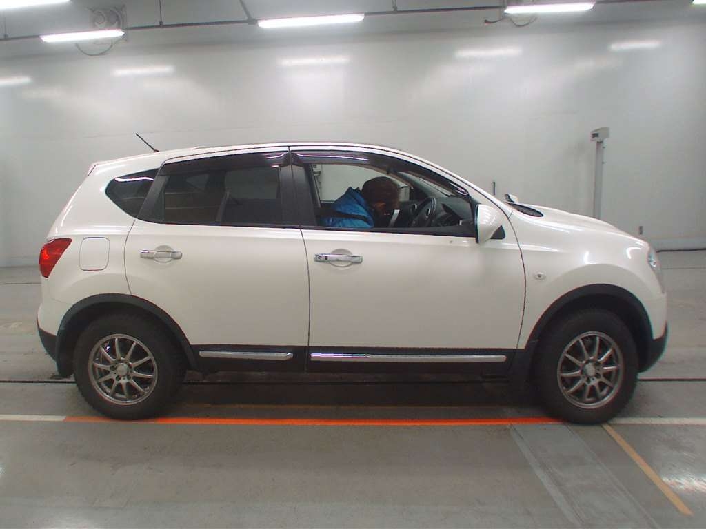 NISSAN DUALIS