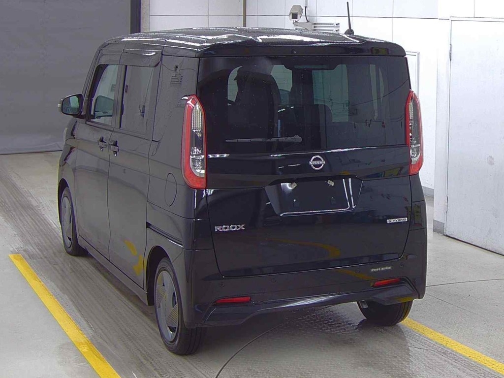 NISSAN ROOX