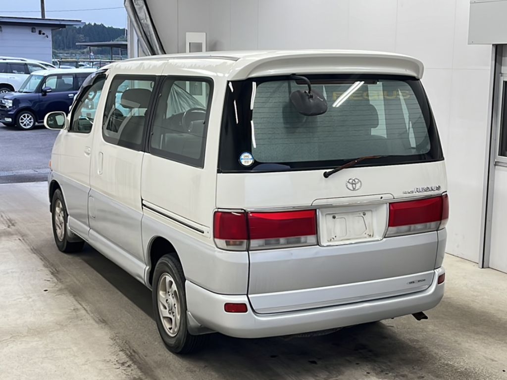 TOYOTA REGIUS