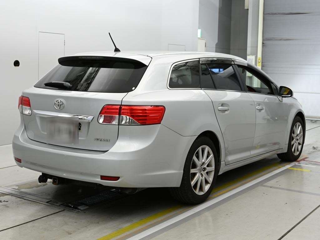TOYOTA AVENSIS