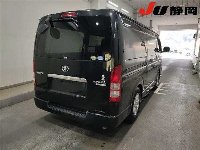 TOYOTA REGIUS ACE