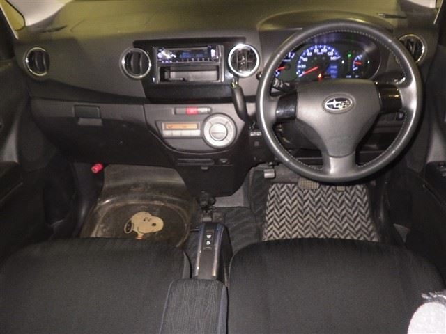 SUBARU LUCRA