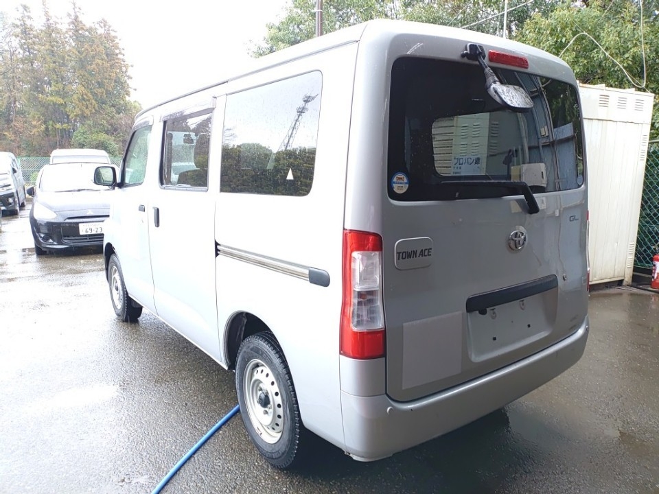 TOYOTA TOWN ACE