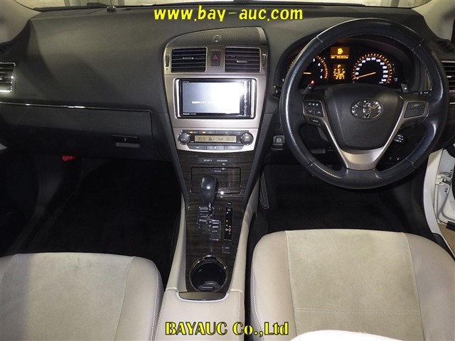 TOYOTA AVENSIS