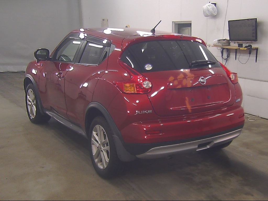 NISSAN JUKE