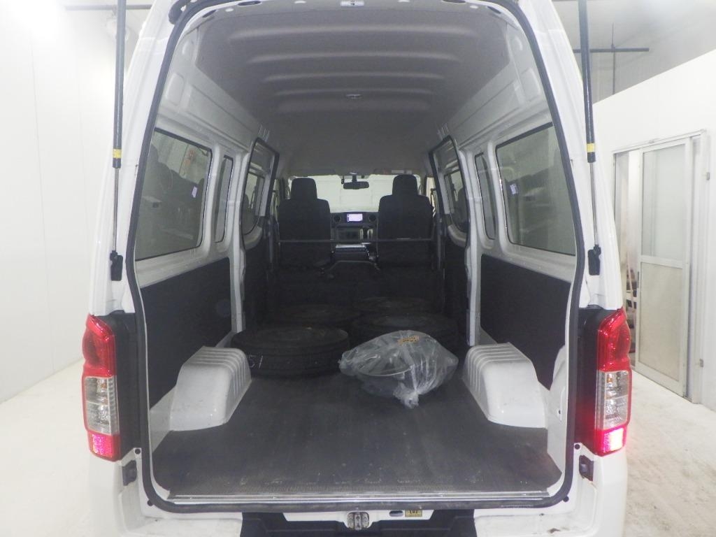 NISSAN NV350 CARAVAN