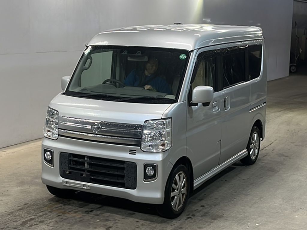NISSAN NV100 CLIPPER