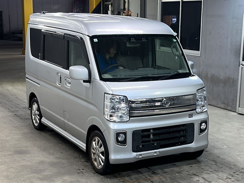 NISSAN NV100 CLIPPER