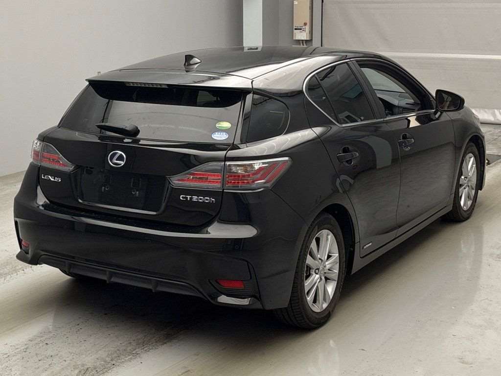 LEXUS CT200H